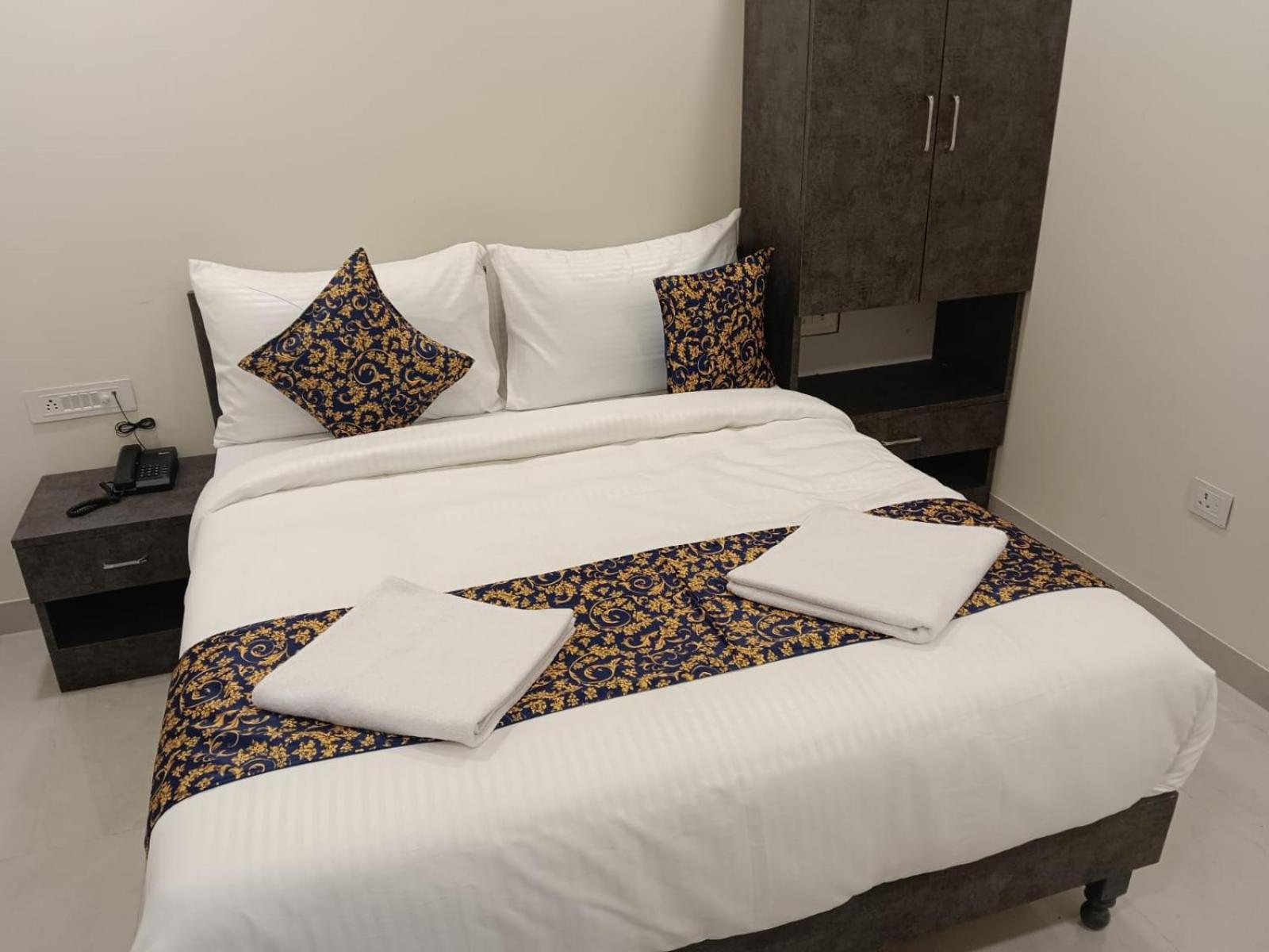 Hotel Royal Ocean Prime Dźajpur Zewnętrze zdjęcie