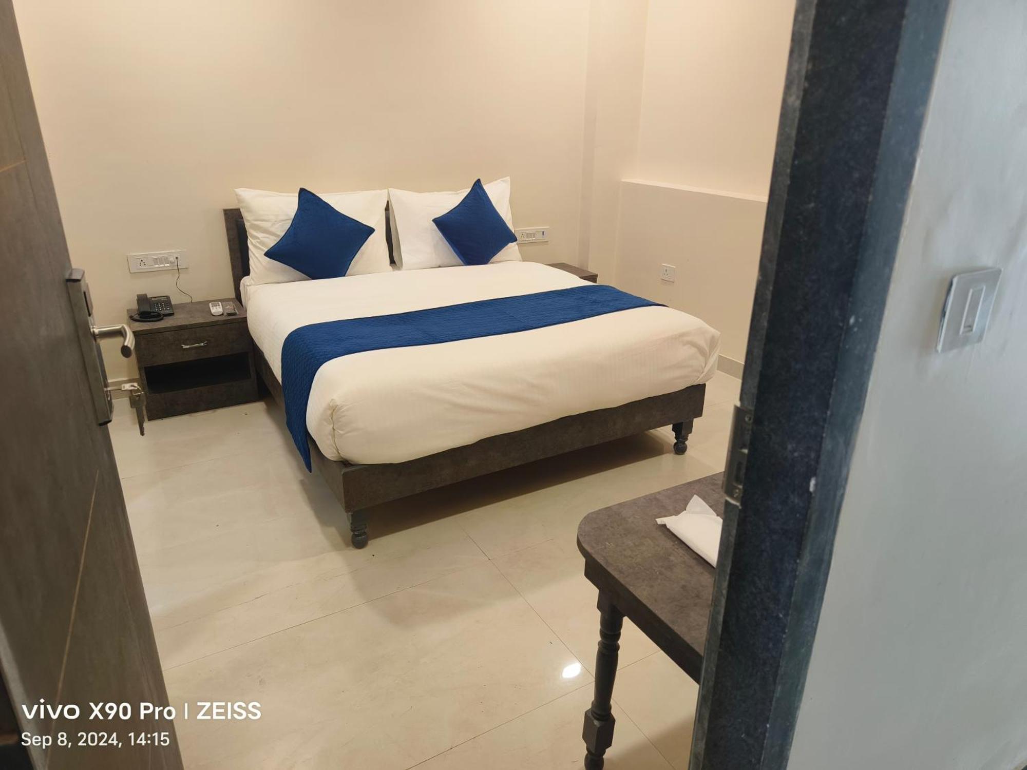 Hotel Royal Ocean Prime Dźajpur Zewnętrze zdjęcie